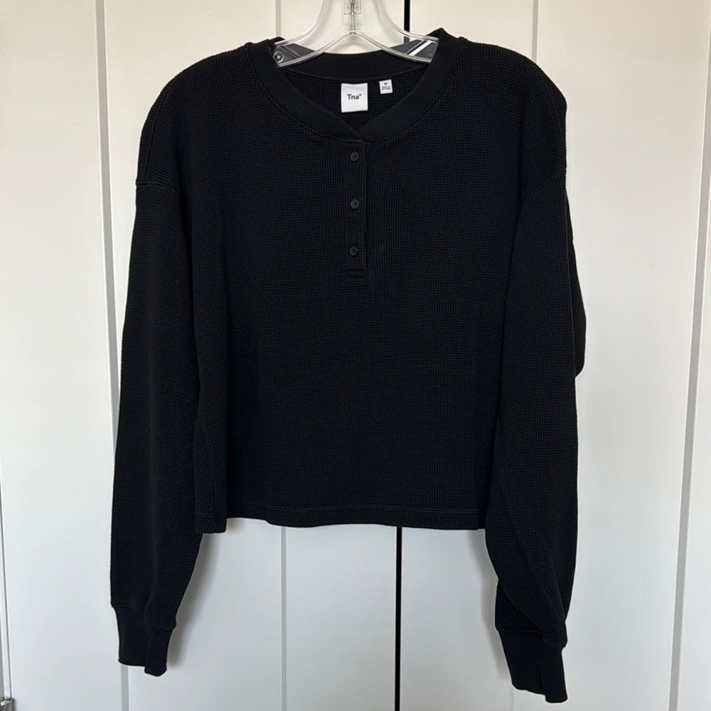 Aritzia TNA Waffle Cropped Black Sweatshirt